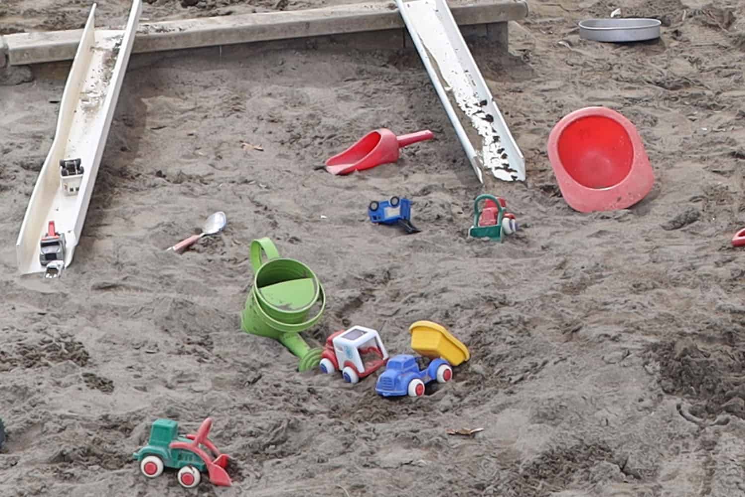sandpit toys and health and safety